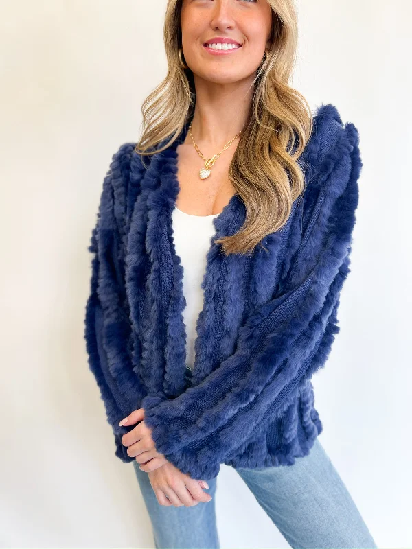 Economic Outlook Navy Fur