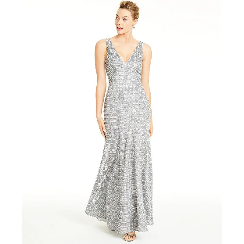Celebrity Picks Sequin Hearts Women's Juniors' Glitter Knit Mermaid Gown Silver Size 17 Celebrity Picks Sequin Hearts Women's Juniors' Glitter Knit Mermaid Gown Silver Size 17