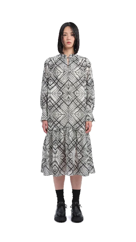 Free And Comfortable Handcrafted Checker Printed Shirt Dress