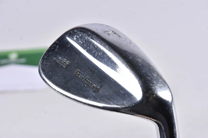 Versatile Items Mizuno Tour Style Lob Wedge / 60 Degree / Regular Flex Dynamic Gold R400 Versatile Items Mizuno Tour Style Lob Wedge / 60 Degree / Regular Flex Dynamic Gold R400