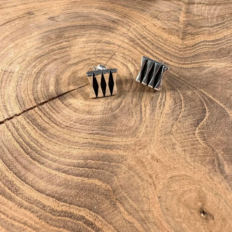 Unique Fashion Mini Beth Post Earrings