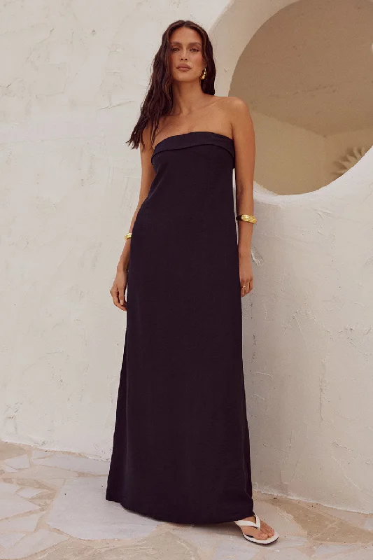 Slightly Flared Design SAPHIRA MAXI DRESS - BLACK