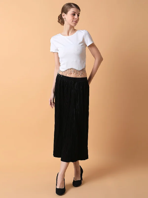 Cozy Shirts Women Solid Black Flared Midi Skirt