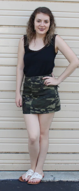 Bright Colors At Ease Camo Skirt, Green