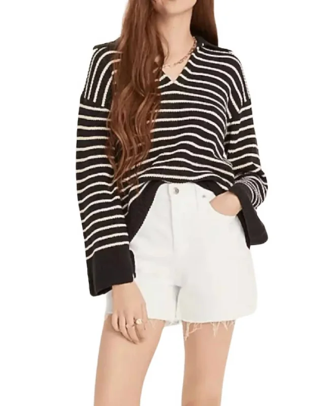 Elegant And Noble High Rise Denim Shorts In White