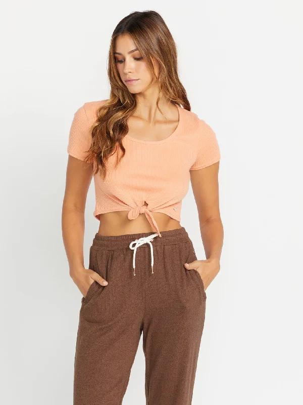 Multifunctional Style Lived in Lounge Rib Tie Front Tee - Clay