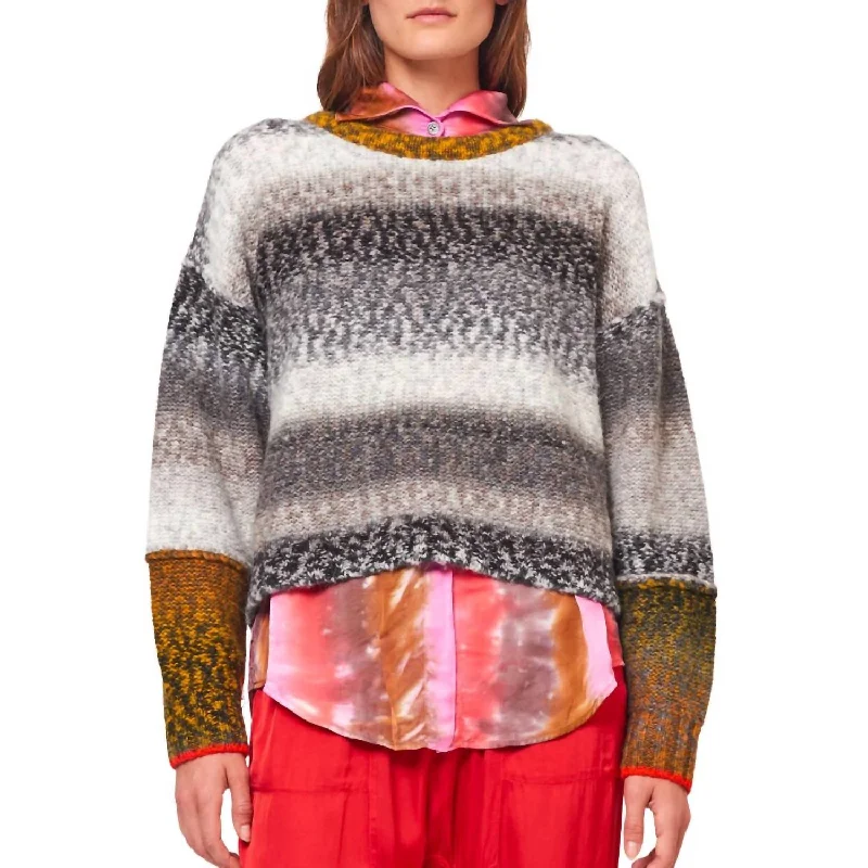 Classic style Iris Pullover Sweater In Grey Olive Combo