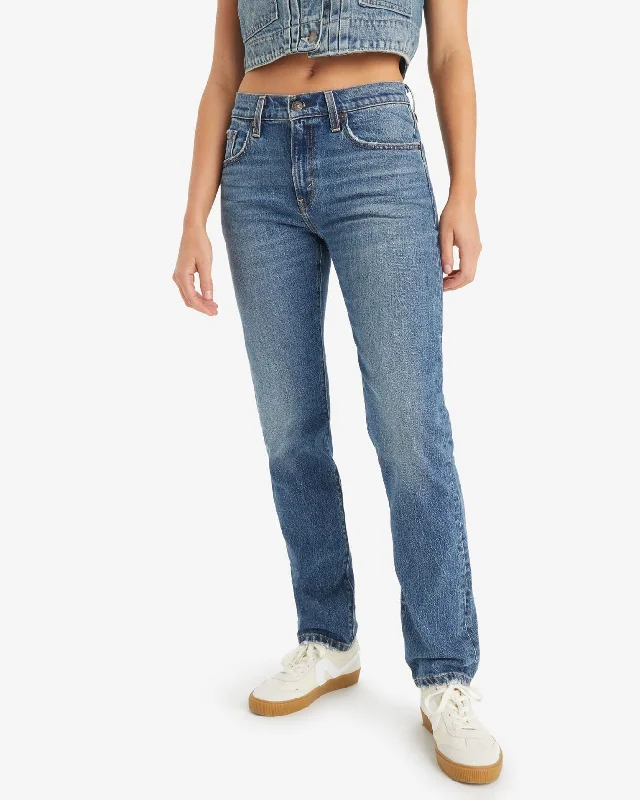 Minimal Style Levi's® Womens Middy Straight Jeans - On Trend