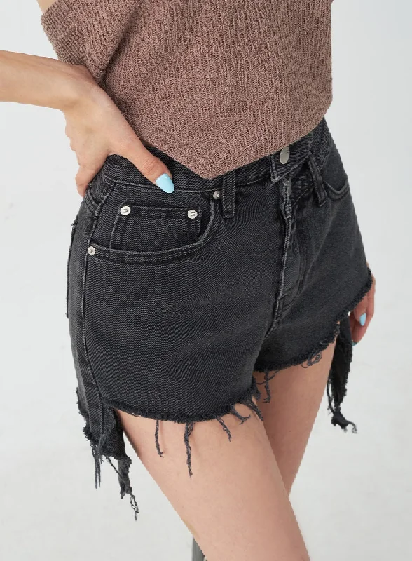 French Style Double Buttoned Distressed Black Shorts IJ23