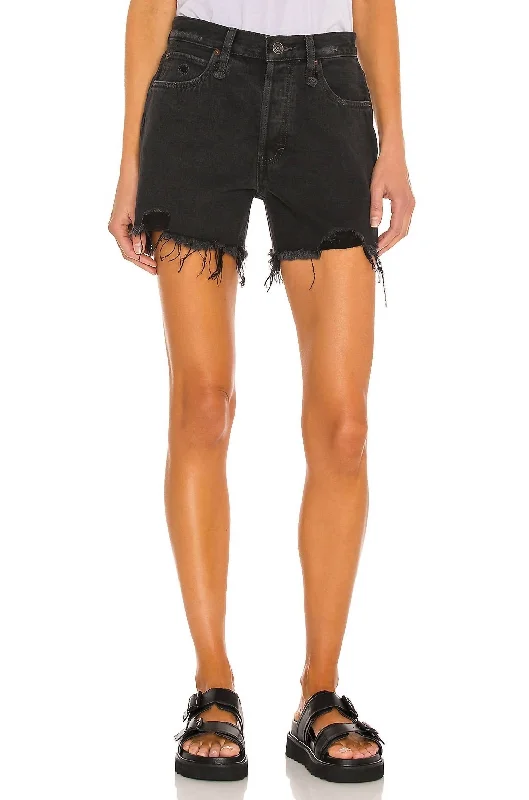 British Style Makai Cutoff Short In Washed Black