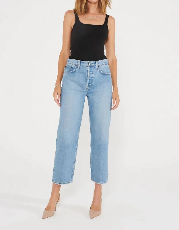 Minimal Style Tyler Straight Crop Jeans In Sea Wall